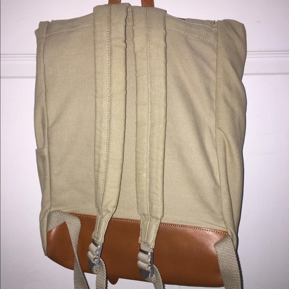 Backpack - Picture 3 of 3
